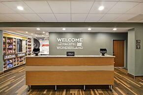 Hampton Inn &  Suites Grants Pass