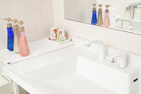 Mr. Kinjo inn D-buil