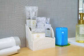 Mr. Kinjo inn D-buil