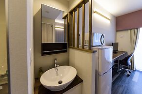 Mr.KINJO in Nica’s Makishi Station