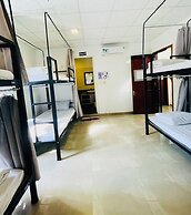 Shark Hotel - Hostel