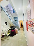 Shark Hotel - Hostel