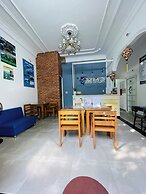 Shark Hotel - Hostel