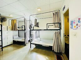 Shark Hotel - Hostel