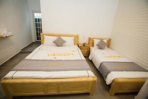 Shark Hotel - Hostel