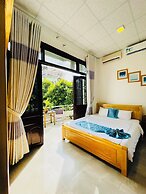 Shark Hotel - Hostel