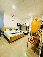 Shark Hotel - Hostel