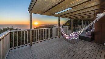 Romantic Piha
