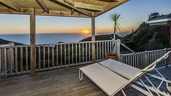Romantic Piha