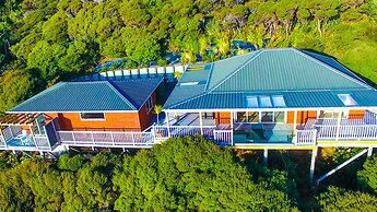 Romantic Piha