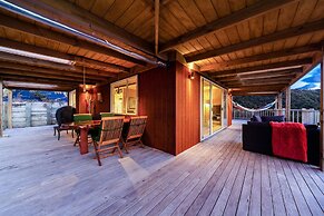 Romantic Piha