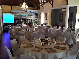 The Villas by Puri Mas Boutique Resort