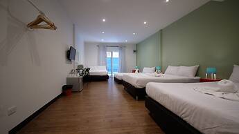 Resort V - MRT Huai Khwang