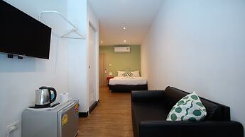 Resort V - MRT Huai Khwang