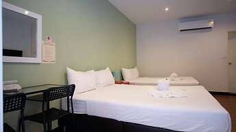 Resort V - MRT Huai Khwang