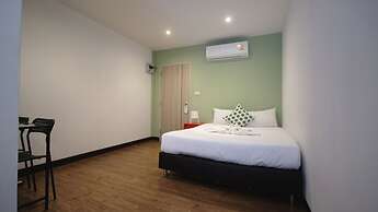 Resort V - MRT Huai Khwang