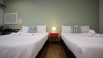 Resort V - MRT Huai Khwang