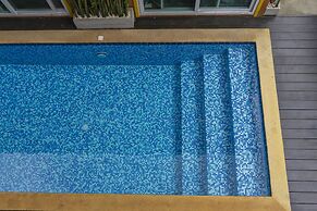 Resort V - MRT Huai Khwang