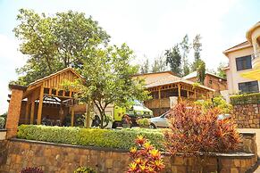 Step Town Hotel