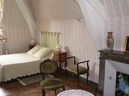 Château de la Court d'Aron