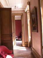 Château de la Court d'Aron
