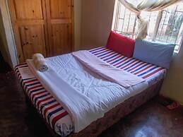 Jojomo Guest House