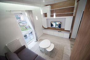 Estate Center Rooms Ilumino