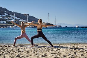 Adorno Beach Hotel & Suites