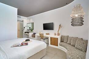 Adorno Beach Hotel & Suites