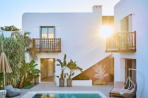 Adorno Beach Hotel & Suites