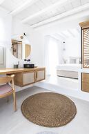 Adorno Beach Hotel & Suites