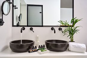 Adorno Beach Hotel & Suites