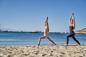 Adorno Beach Hotel & Suites