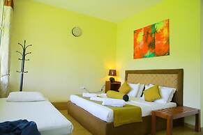Hill Cool Hotel & Restaurant