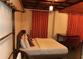 Hill Cool Hotel & Restaurant