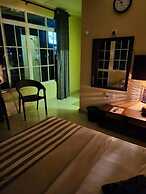 Hill Cool Hotel & Restaurant