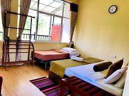 Hill Cool Hotel & Restaurant