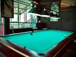 Hill Cool Hotel & Restaurant