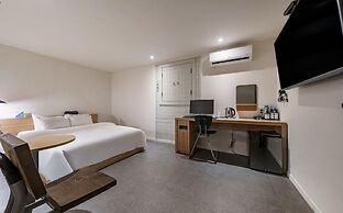HOTEL YaJa West Gate