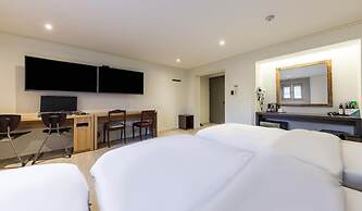 HOTEL YaJa West Gate