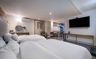 HOTEL YaJa West Gate