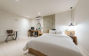 HOTEL YaJa West Gate