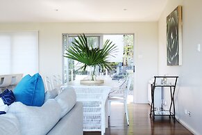 Hamptons By The Bay at Nelson Bay