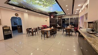 Konuk Hotel