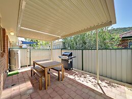 Beachcomber at Fingal Bay