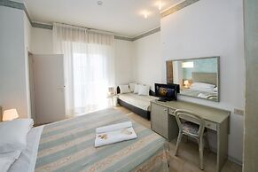 Hotel Cristina Corona