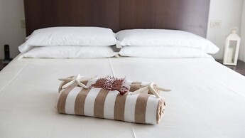 Hotel Cristina Corona