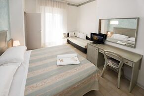 Hotel Cristina Corona