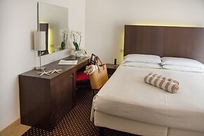 Hotel Cristina Corona