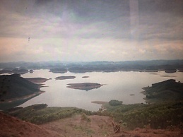 Thac Ba Family Homestay - Hostel